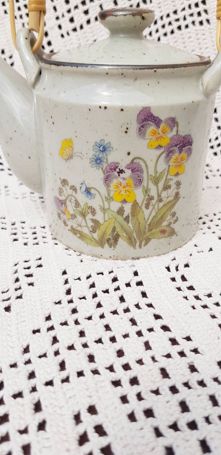 Théière vintage motifs botaniques