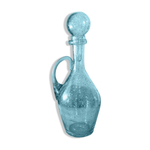 Carafe en verre bullé bleu