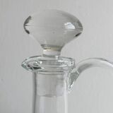 Mouth-blown glass carafe, elegant design