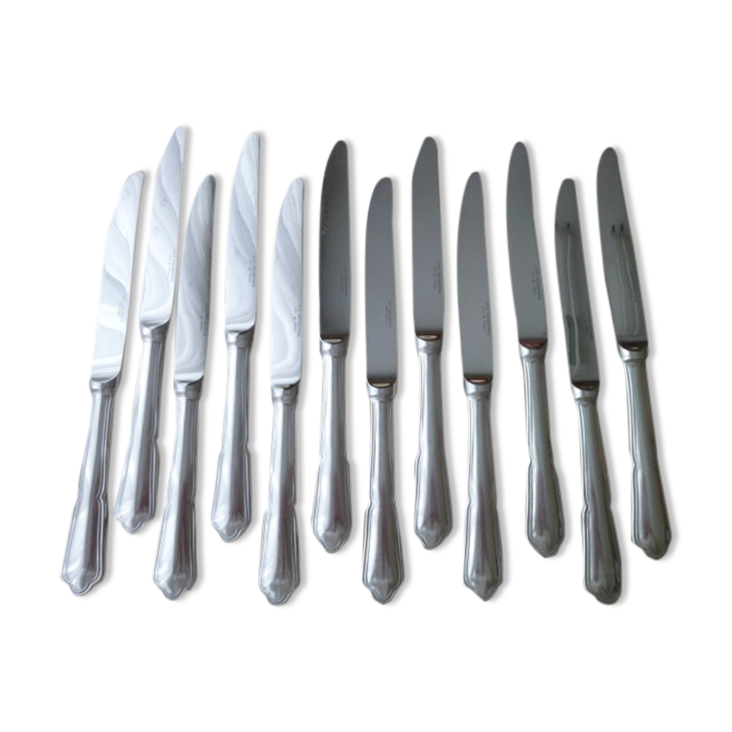 Coffret de 12 couteaux de table en acier inoxydable monobloc Guy Degrenne