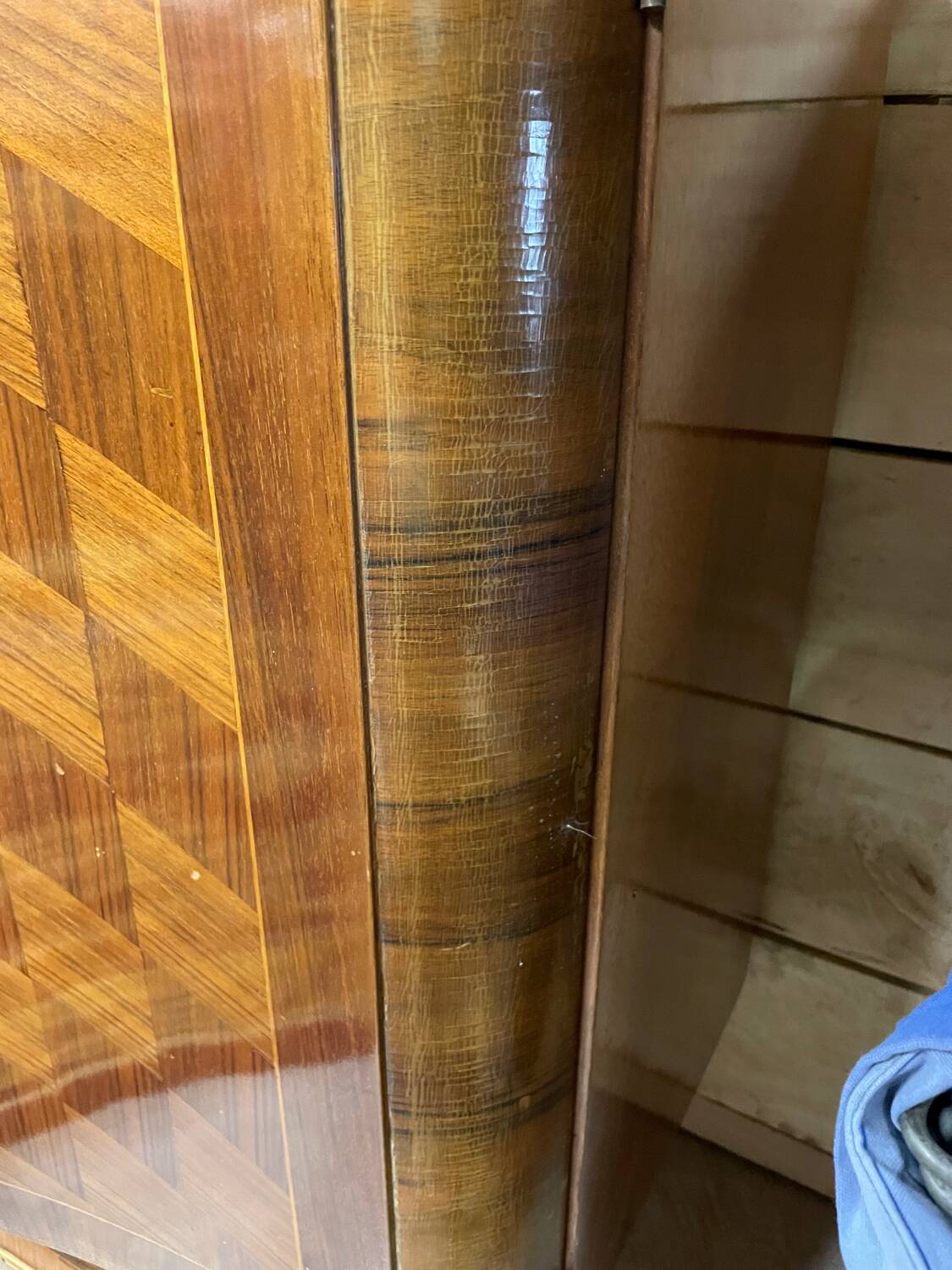 Art Deco sideboard buffet, walnut veneer, 30/40 mm thick