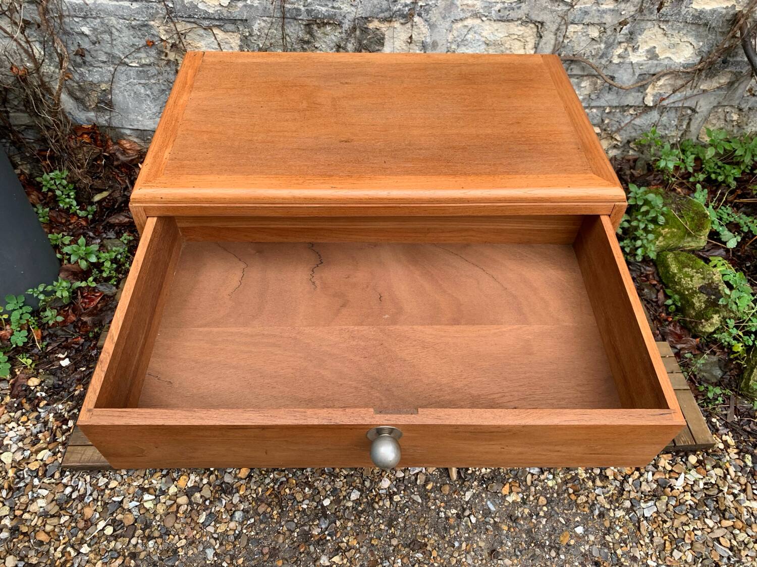 Vintage chest of drawers in solid raw wood from 1950