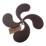 Basque cross cast iron trivet