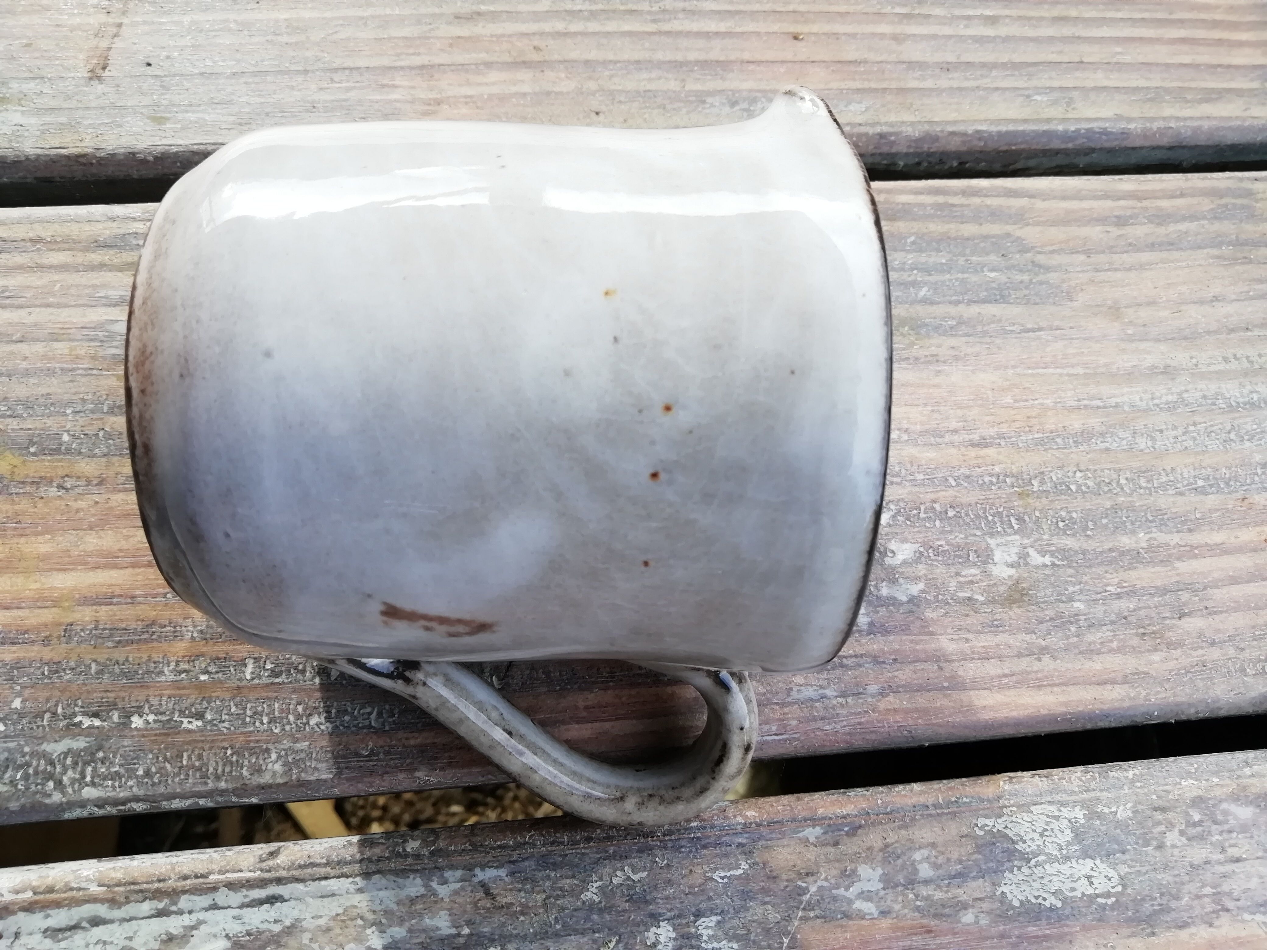Ceramic milk pot