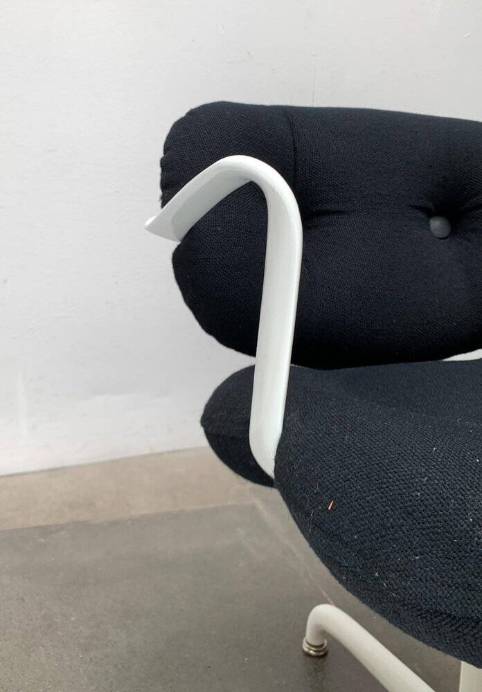 Space Age 2038 swivel armchair by Bruce Hannah & Andrew Morrison for Knoll International, 1970s.