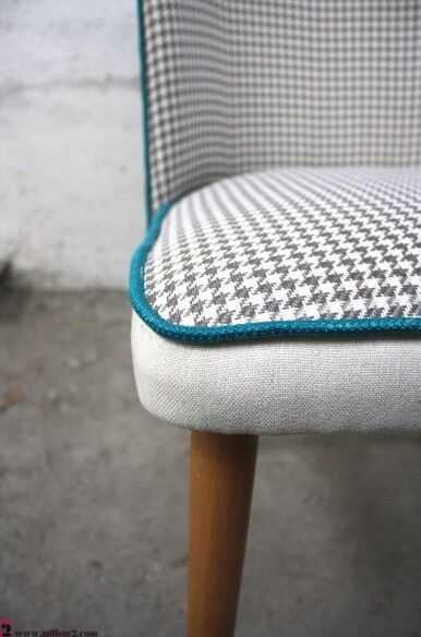 Chair vintage grey chicken foot