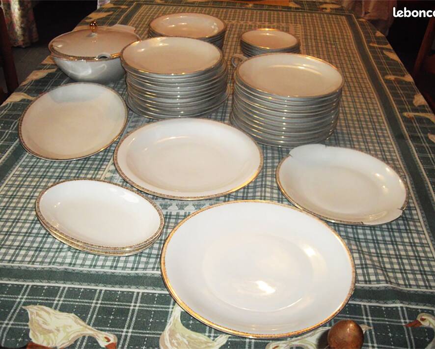 2 Old Small Oval Dishes - Rheinpfalz Hartporzellan Germany