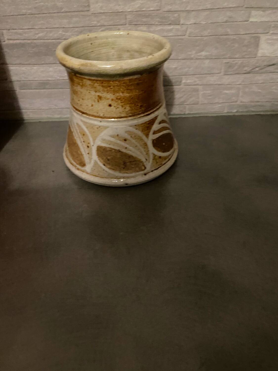 Ancienne poterie du Berry en grès fait main