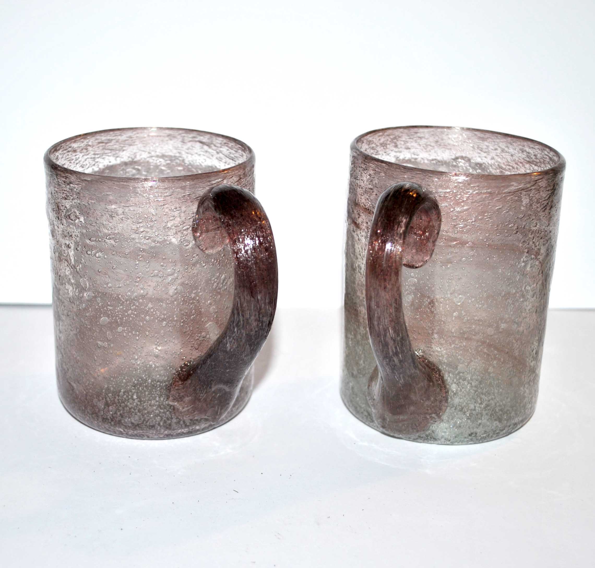 Set of 2 vintage cups in pink bubbled glass - Glasses Blown glass CHOPPY Biot?