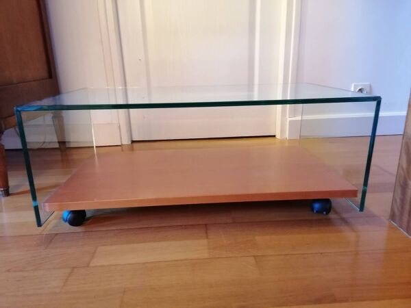 Meuble tv ou table basse à roulettes ''Artelano'' design minimalist.