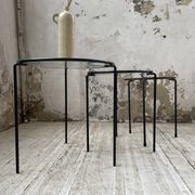 Tables basses gigogne métal et verre années 50