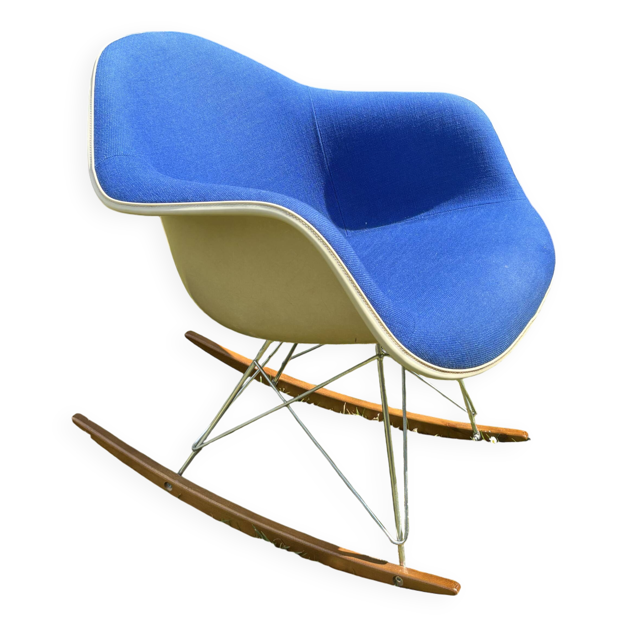 Eames rocking chair