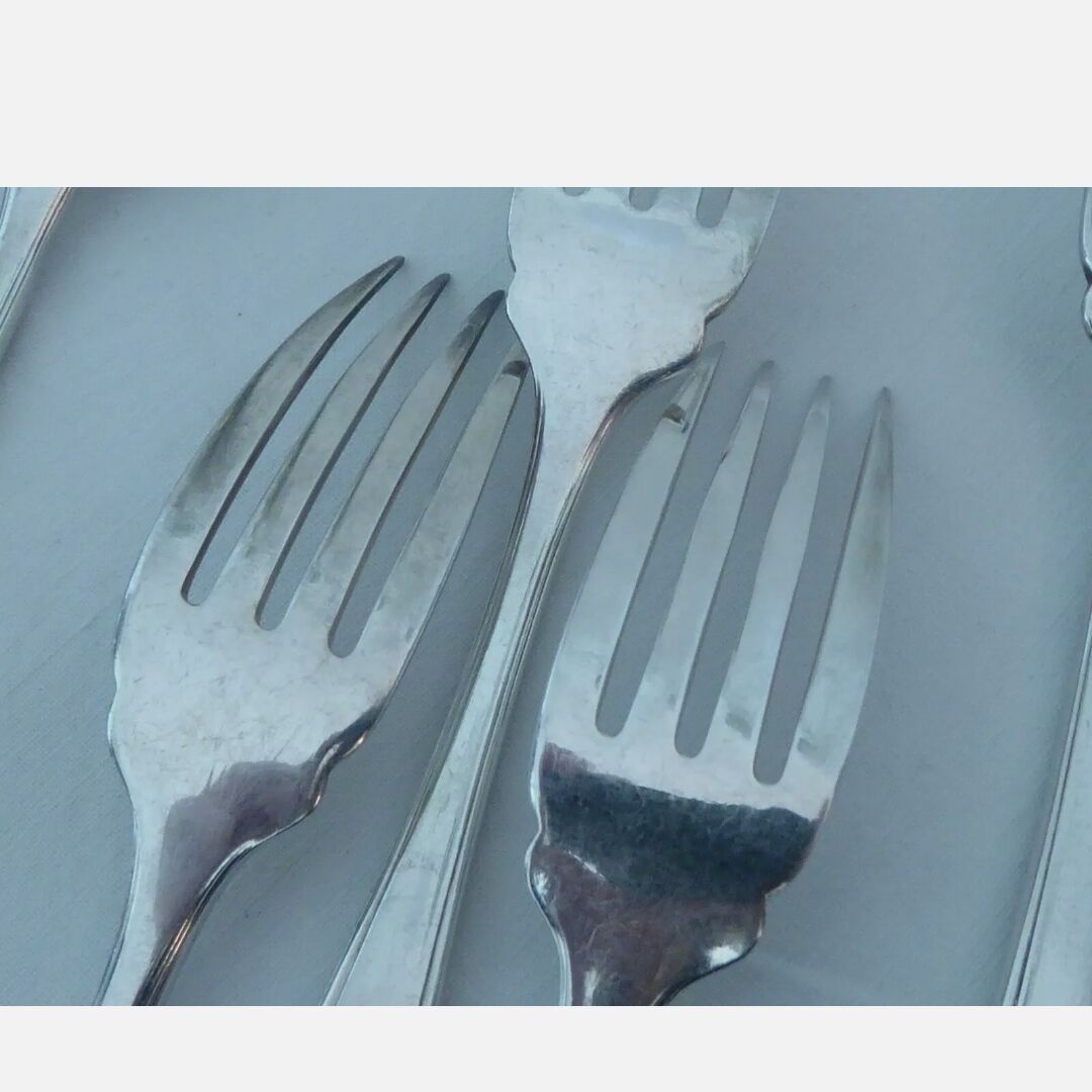 Christofle 12 silver metal table forks