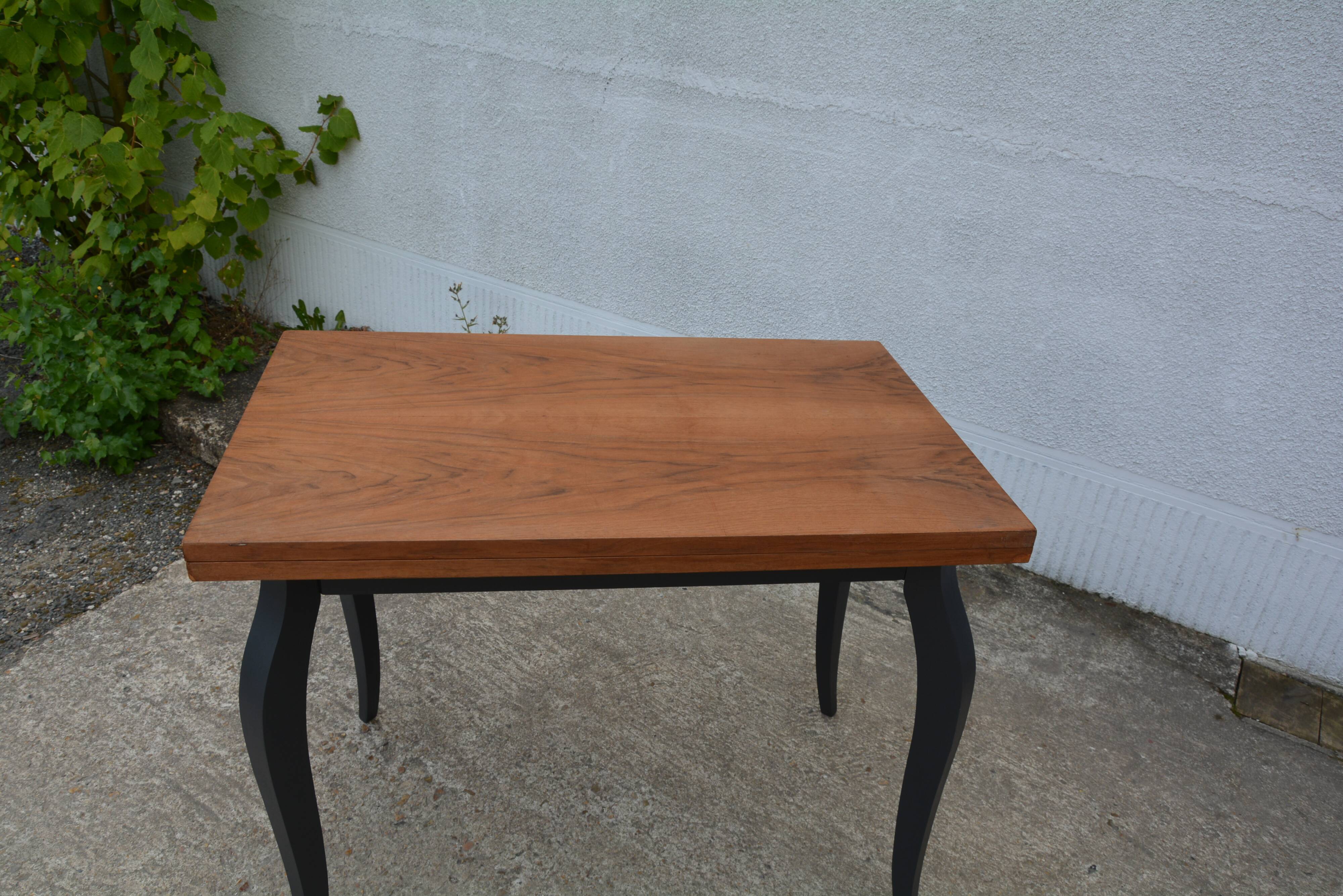 Portfolio table folding  50