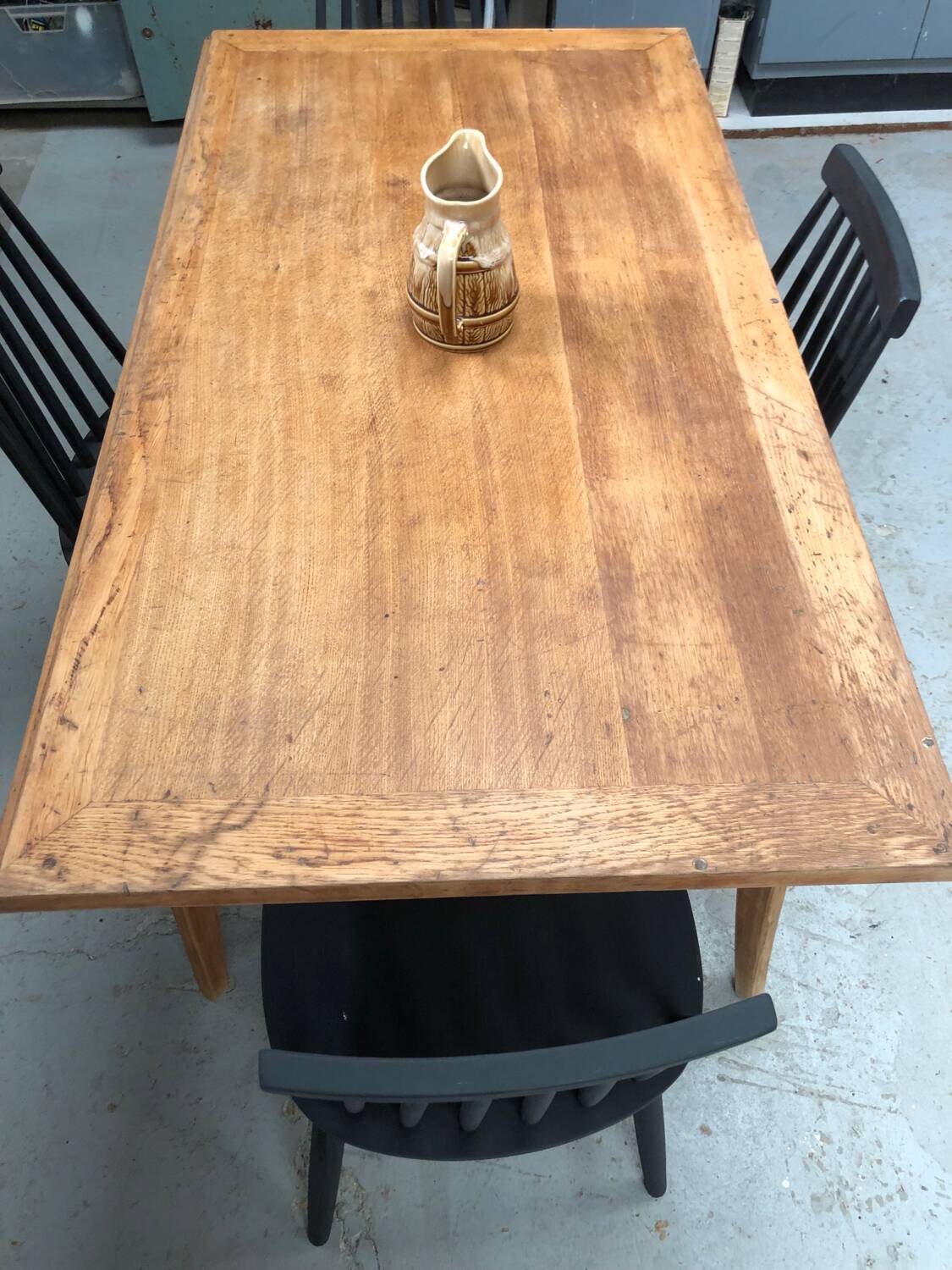 Ancienne table de bistrot en chêne