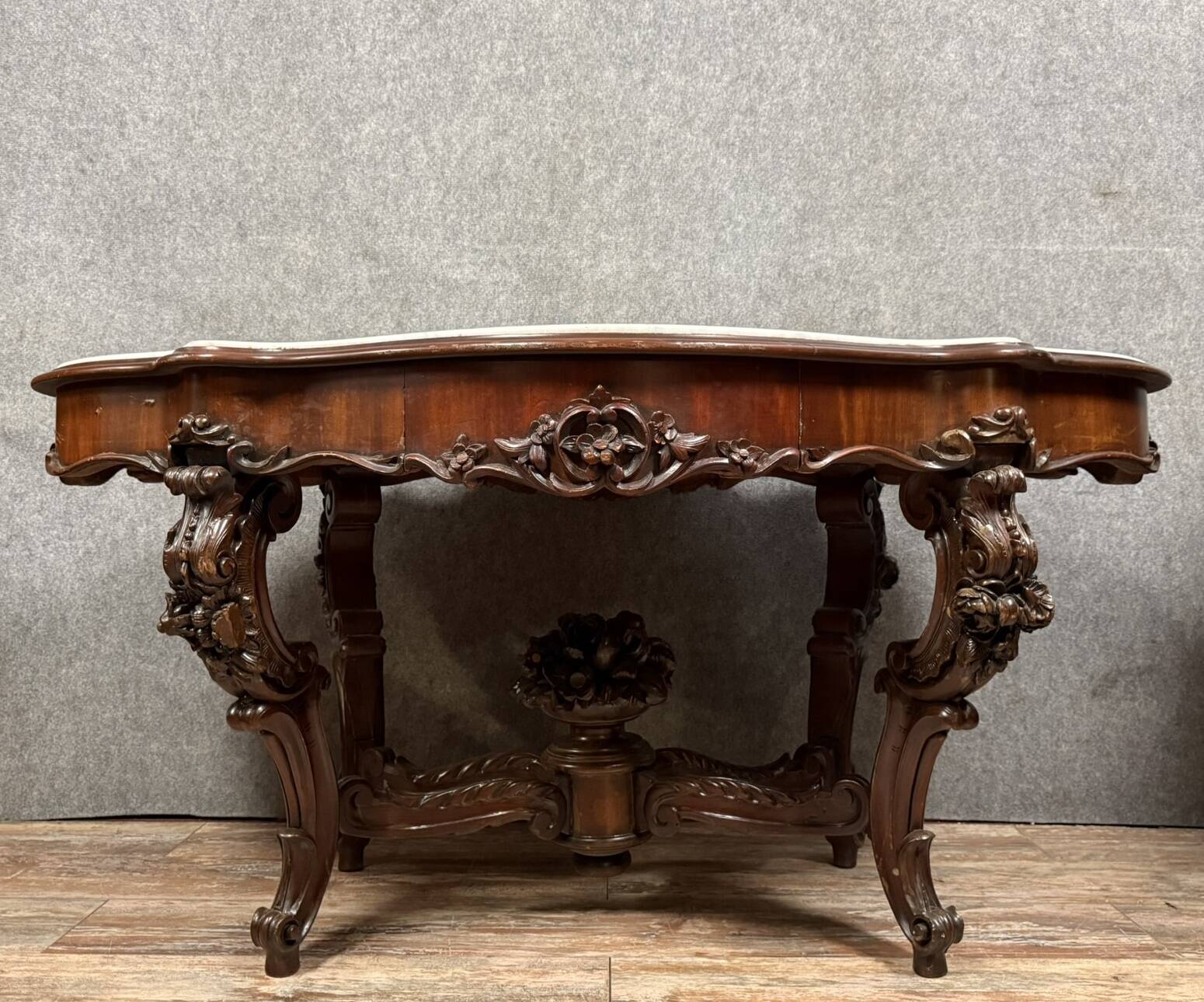 Violin-shaped pedestal table in mahogany and white marble, Napoleon III period