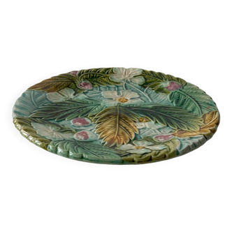 Strawberry and strawberry blossom slip plate