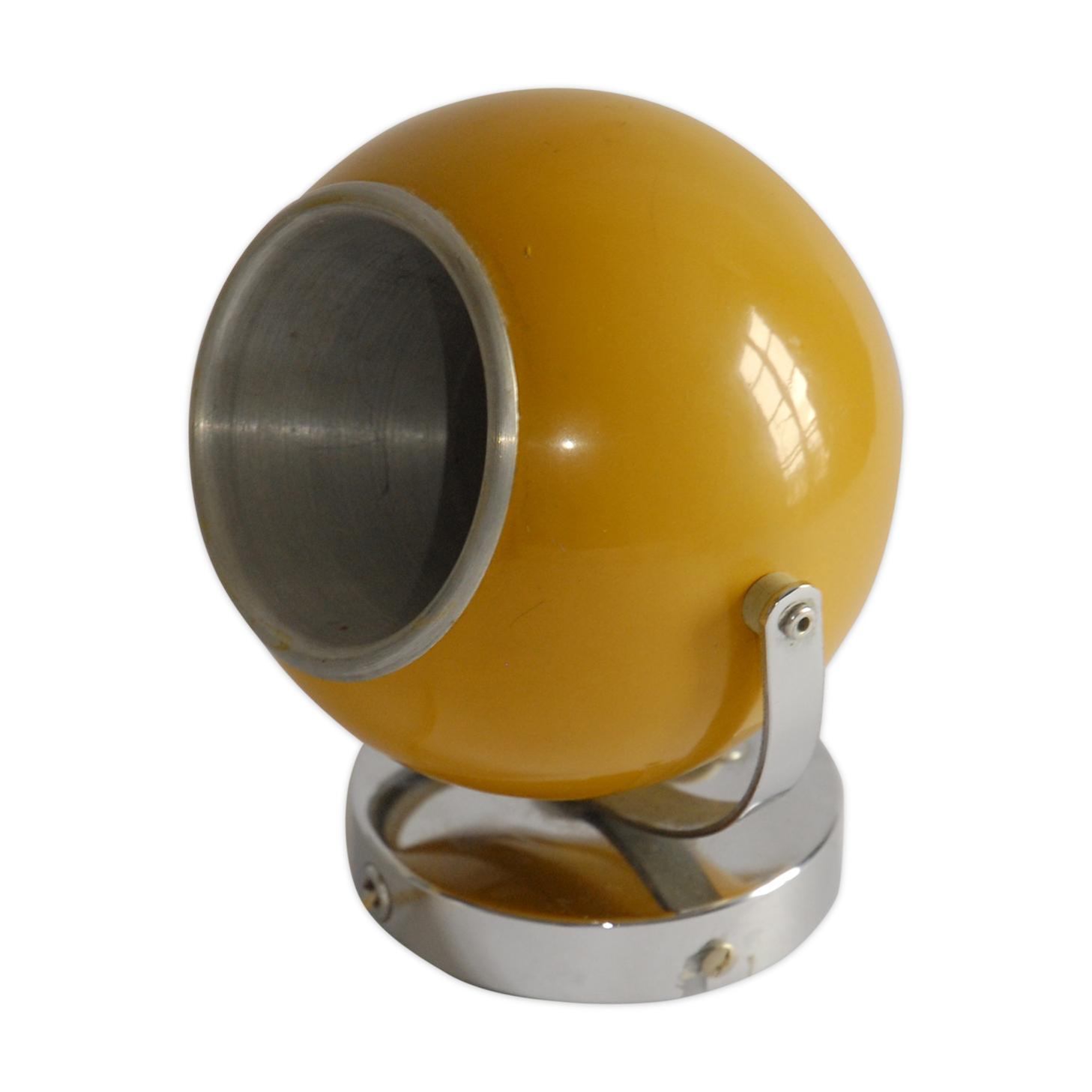 Apply eye ball - spage-age 60 years