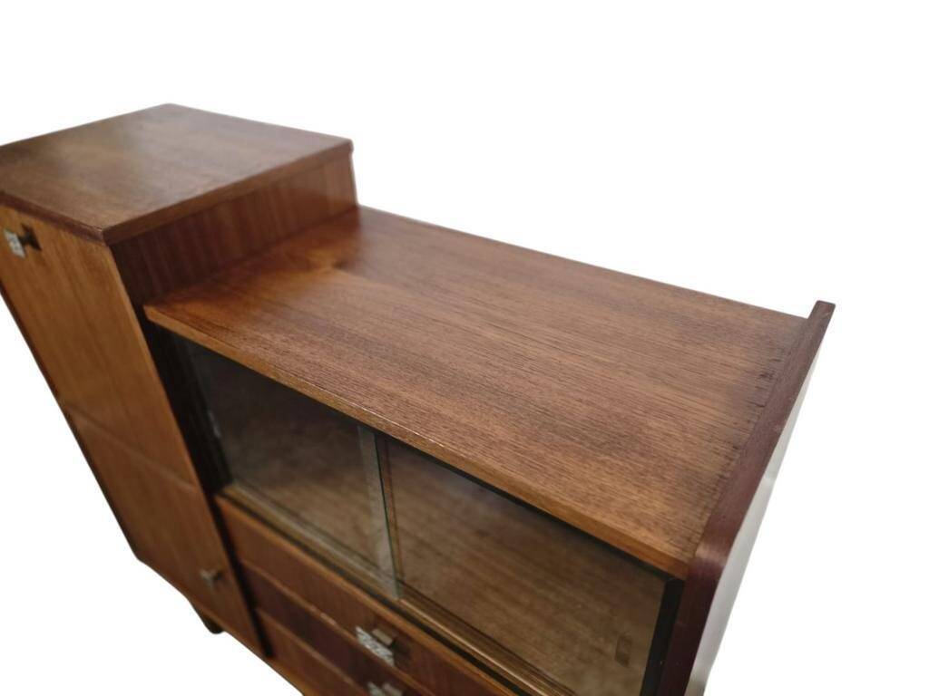Vintage wooden display cabinet / drinks cabinet / small cupboard