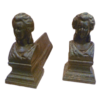 PAIR OF CAST IRON CHENETS pattern "woman with pearl necklace"