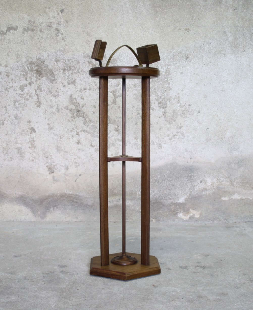 Art deco smoker's foot