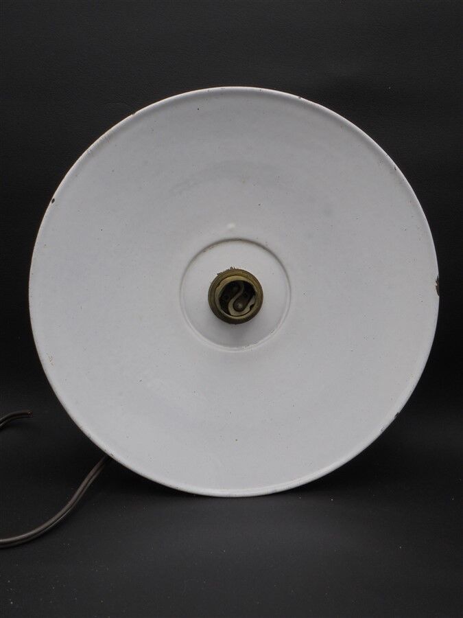 Enamelled steel hanging