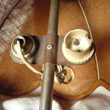 Metal table lamp and jute