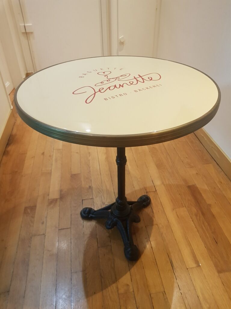 Jeanette bistro table d70 cm enamelled tray surrounded brass brushed molded foot tripod black cast