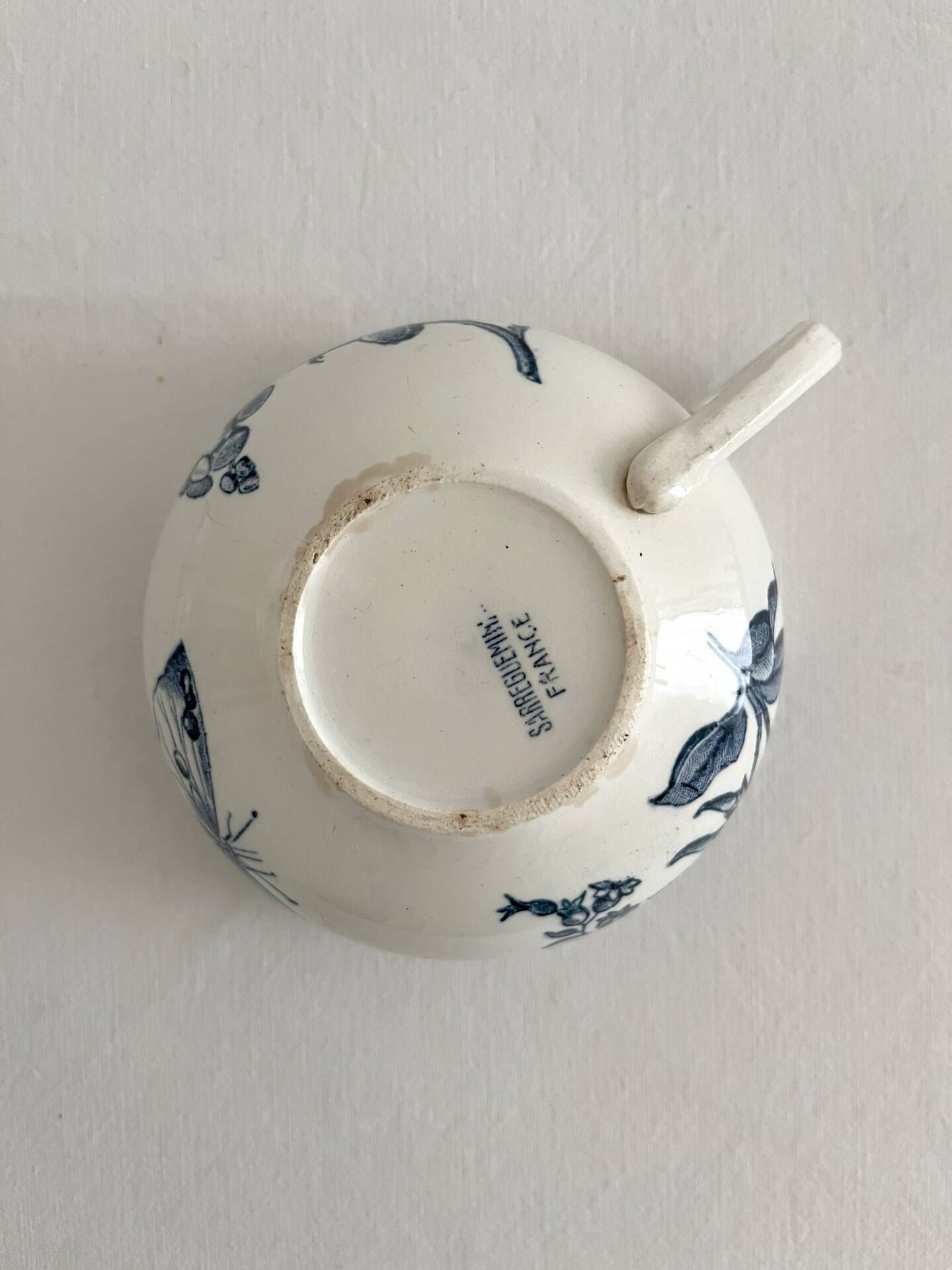 Antique ironstone cup "Carmen" Sarreguemines