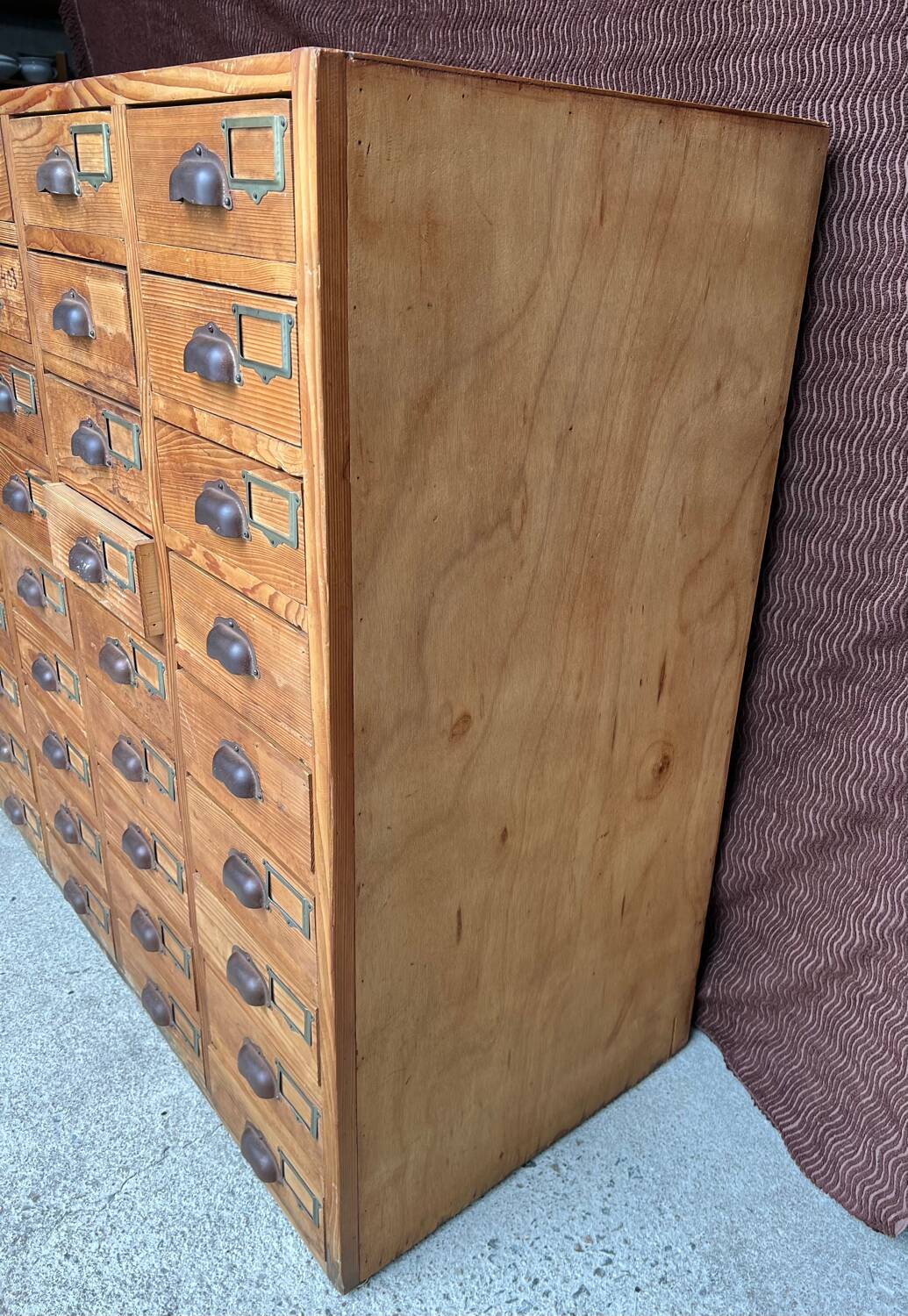 Vintage hardware trade furniture