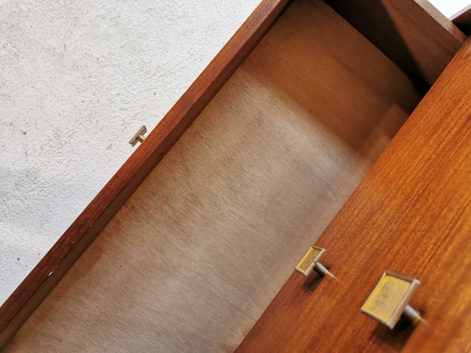 Vintage chest of drawers