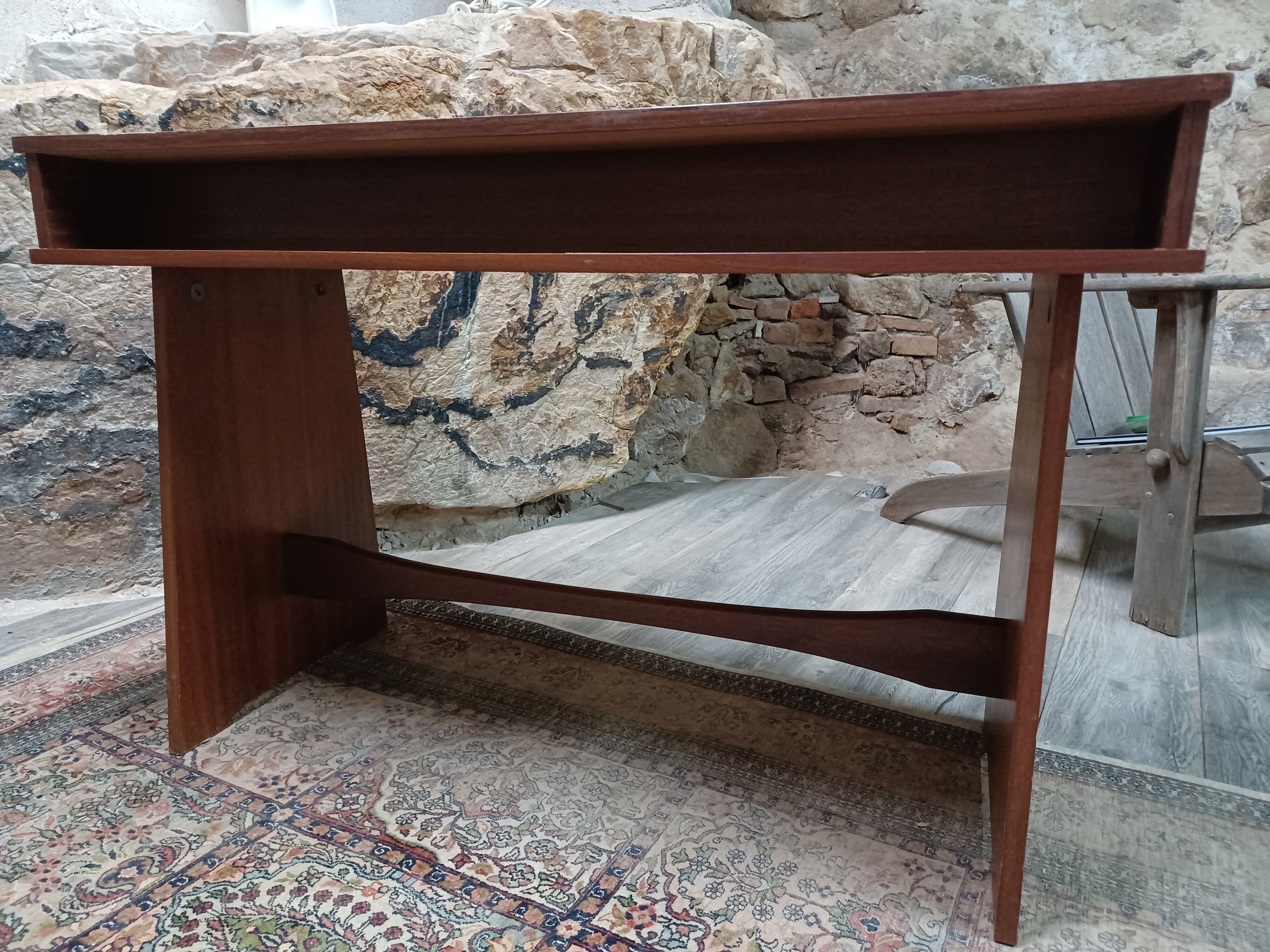 Retro design desk in veneer and brass 60s-70s