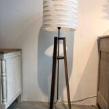 “Barrel” tripod lamp