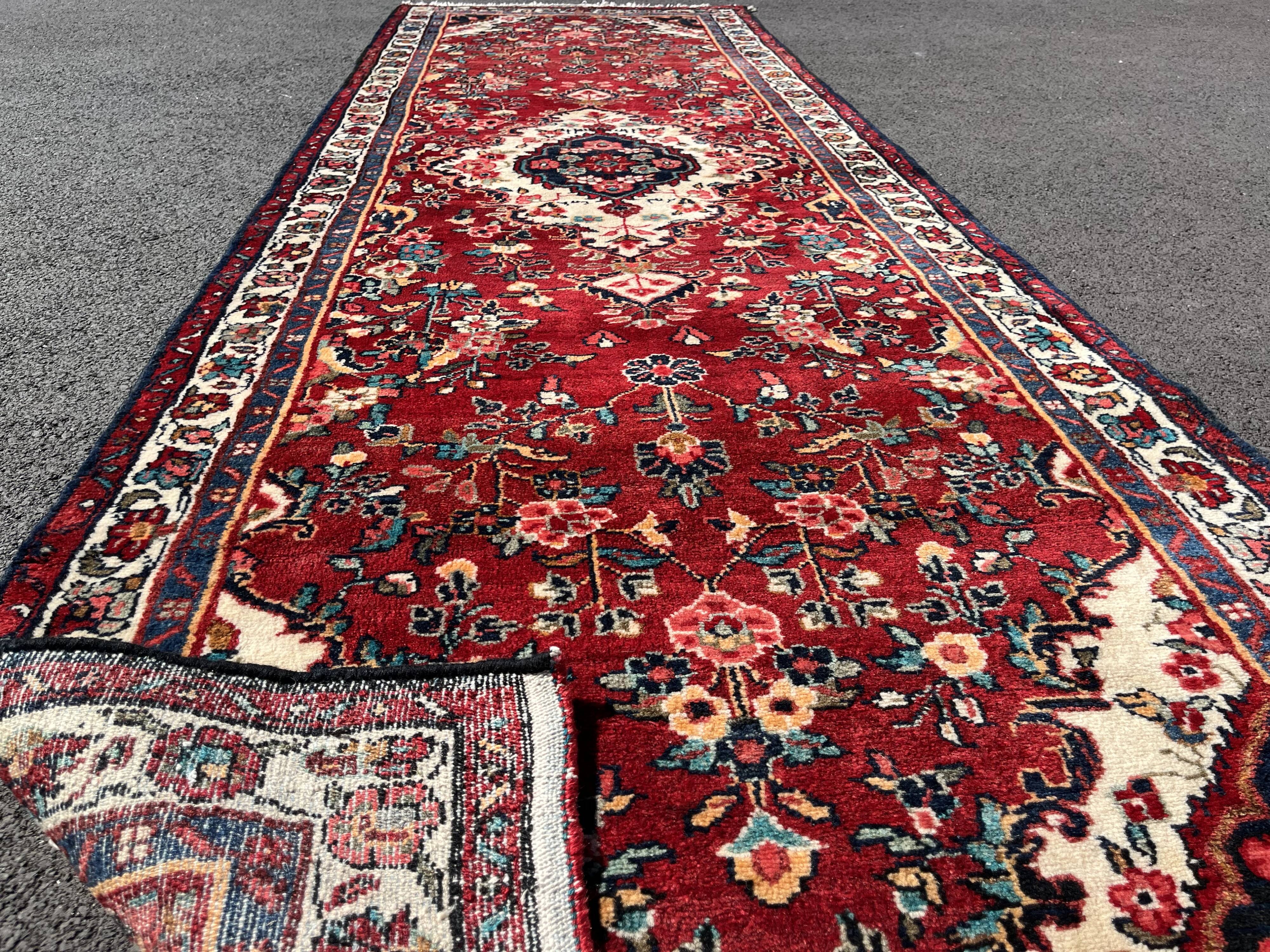 Mahal Persian Gallery Rug