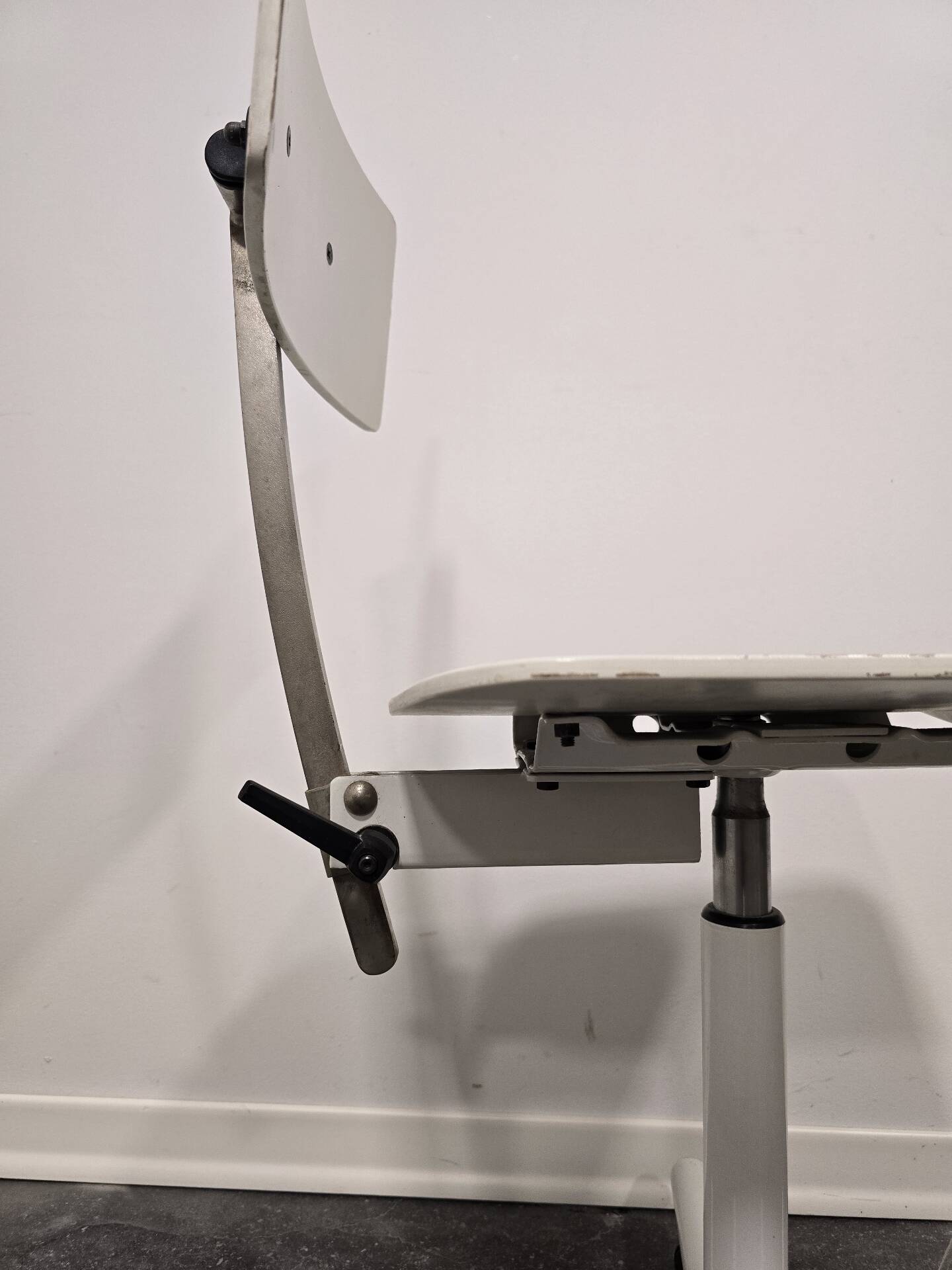 1980s Vintage Industrial Swivel Chair with Adjustable Backrest and Cas