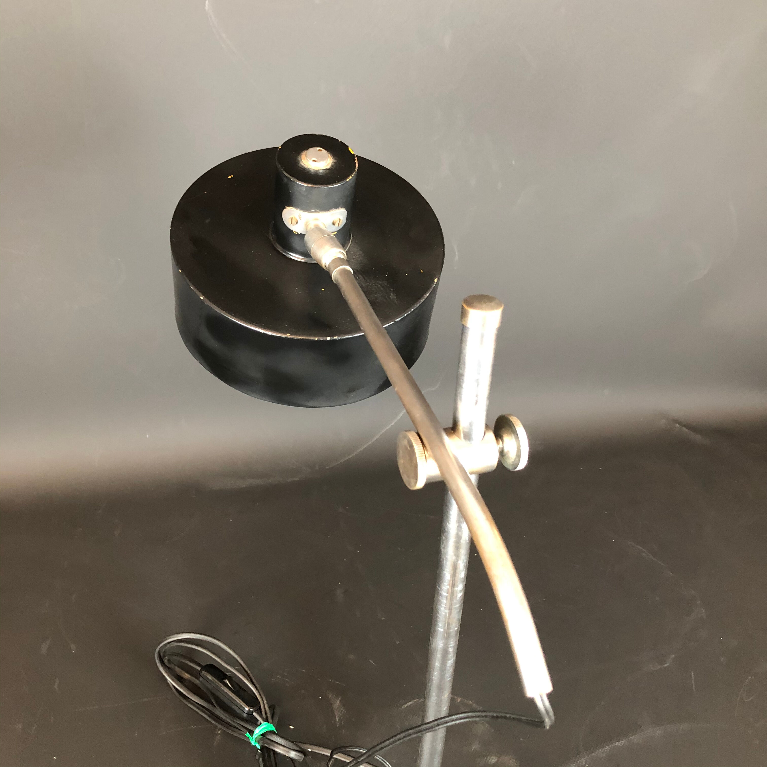 Vintage Italian metal and nickeled brass table lamp from 50s