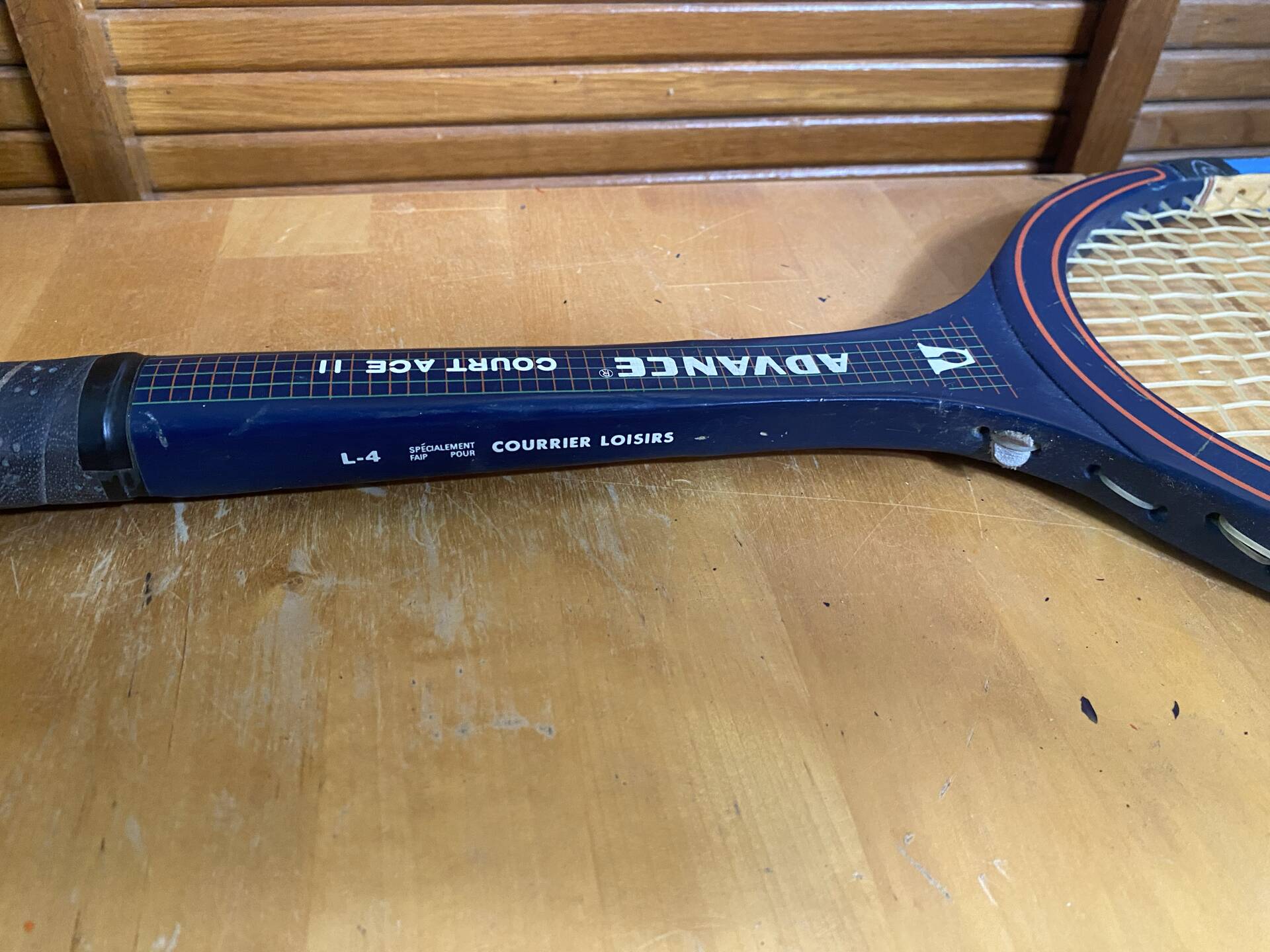 Vintage tennis racket courrier advance court ace 2 wood cover