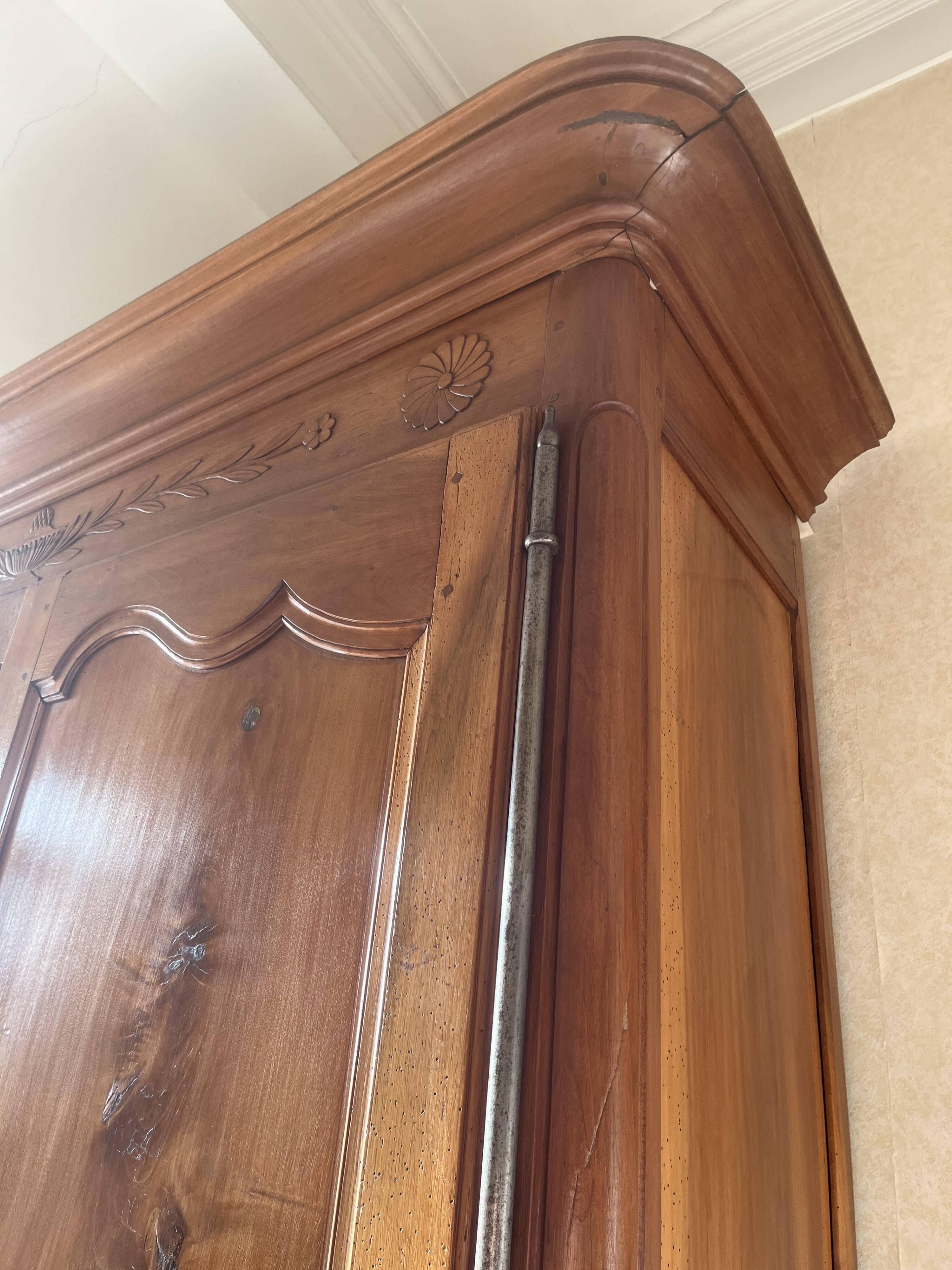 Louis XV two-part buffet, late 18th century