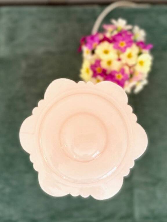 Art Deco lamp from the 1930s with an opaline globe featuring a pink flower.