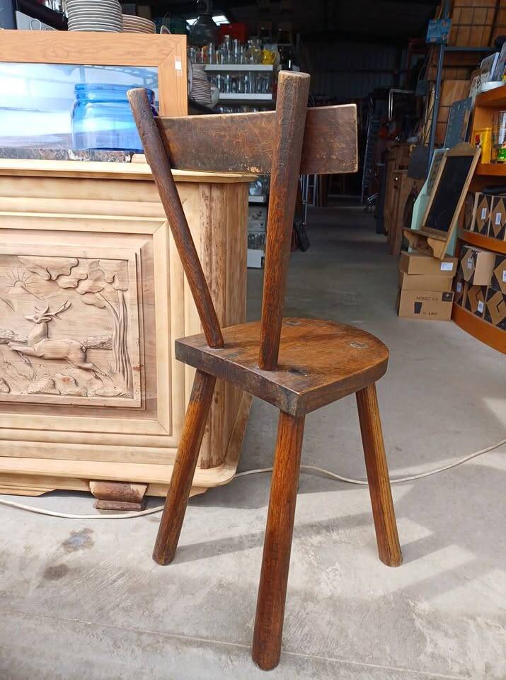 Chaise brutaliste