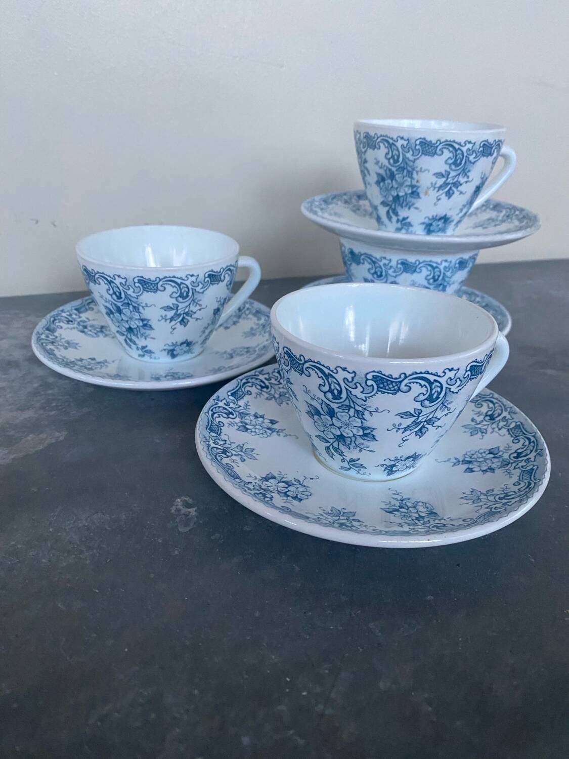 4 seventies cups and saucers from Rivanel