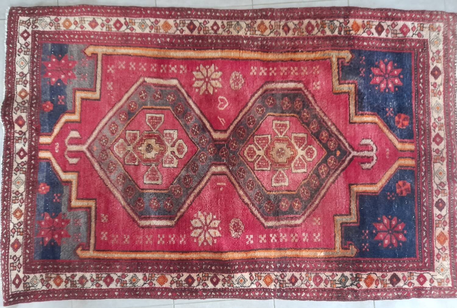 Large Gashgai carpet
