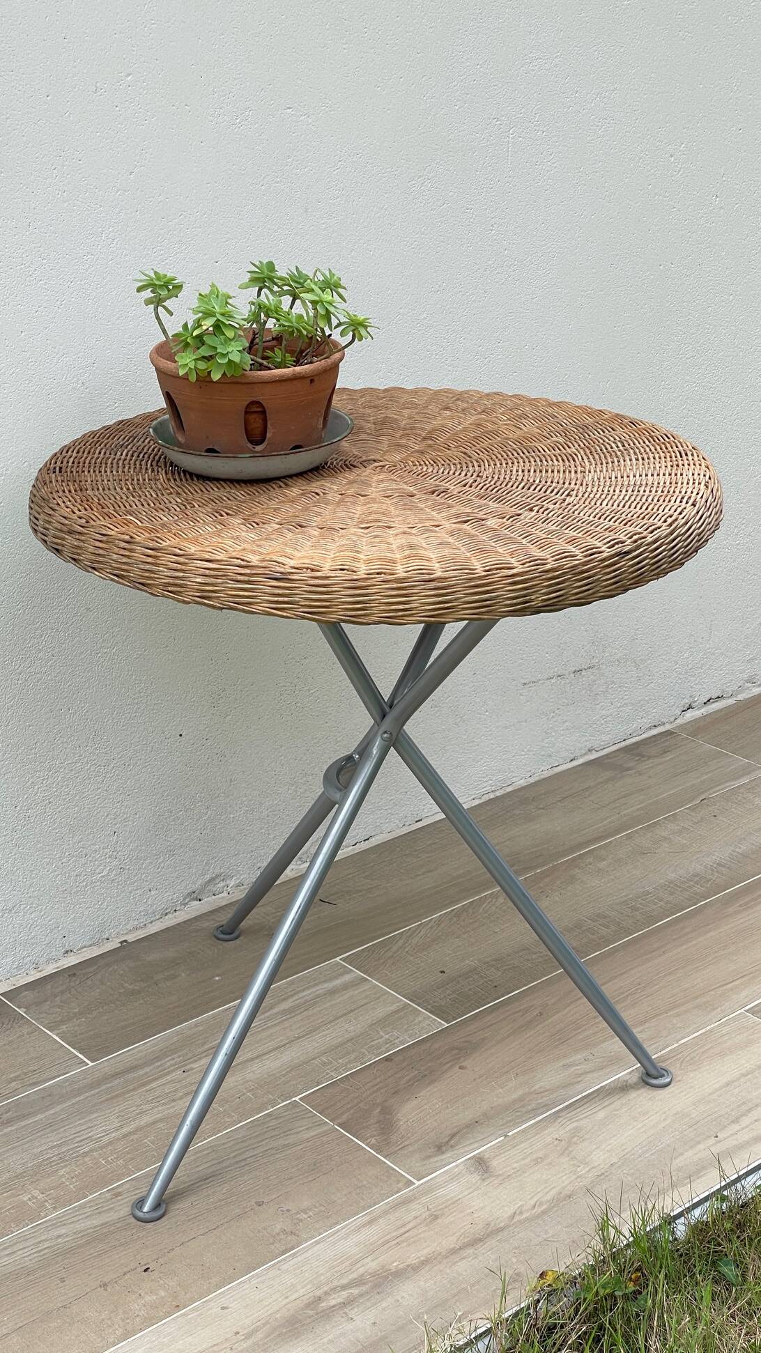 Rattan and lacquered metal folding table