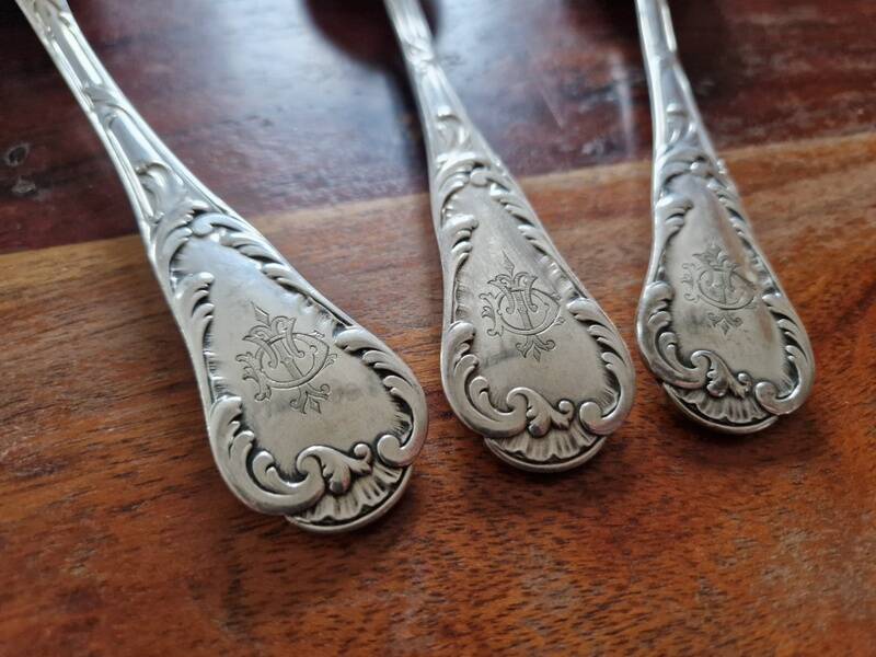 Christofle - 3 silver-plated table spoons - Chrysanthemum model