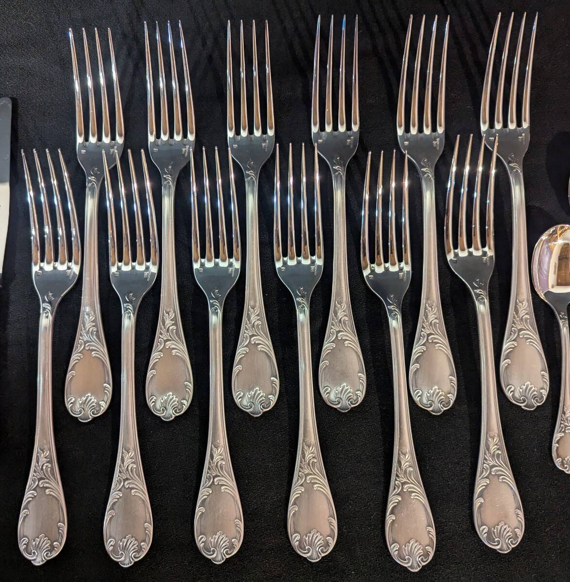 Christofle cutlery set – Marly model – 164 pieces – silver-plated metal