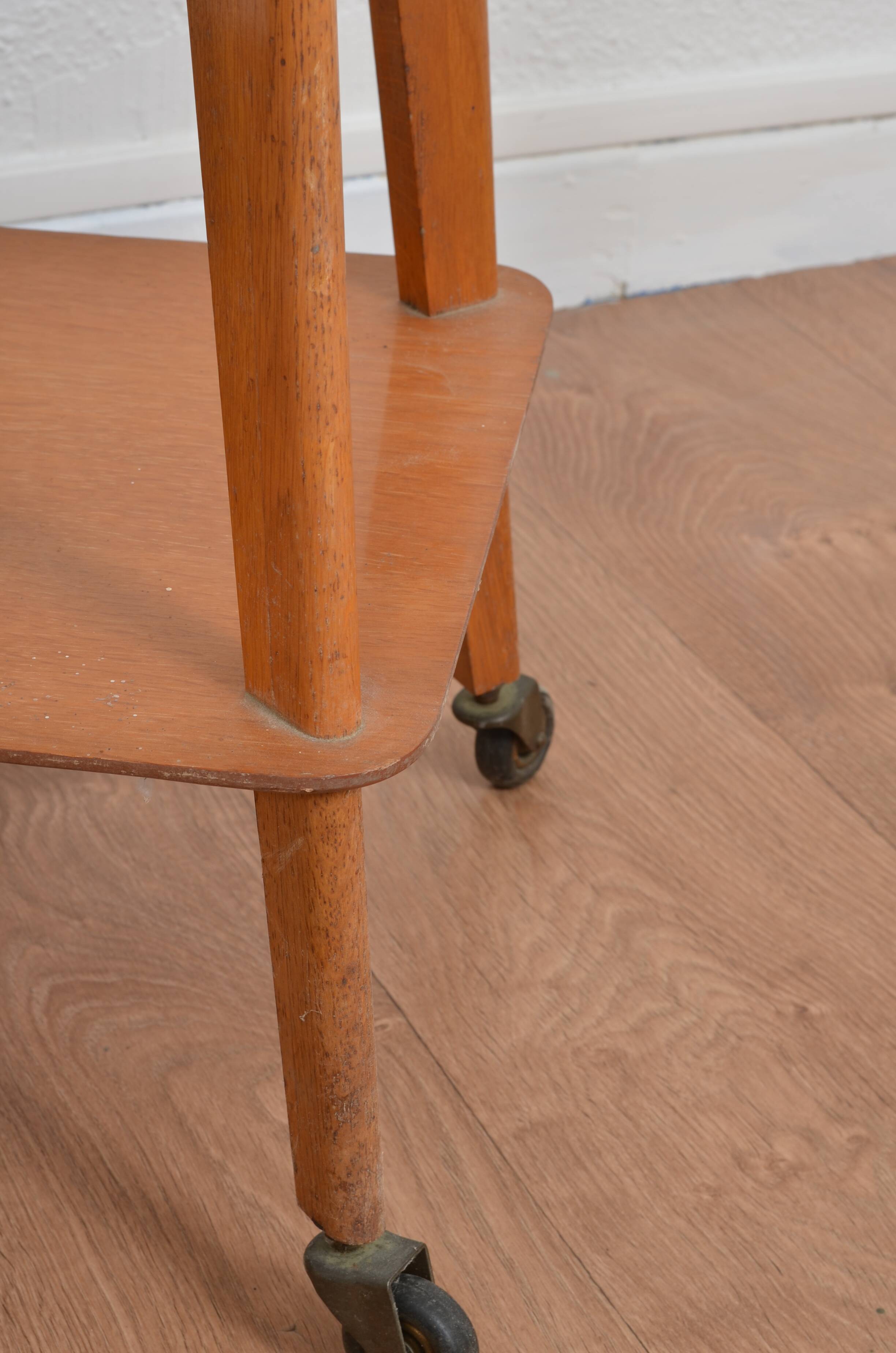 Desserte pieds compas 1960