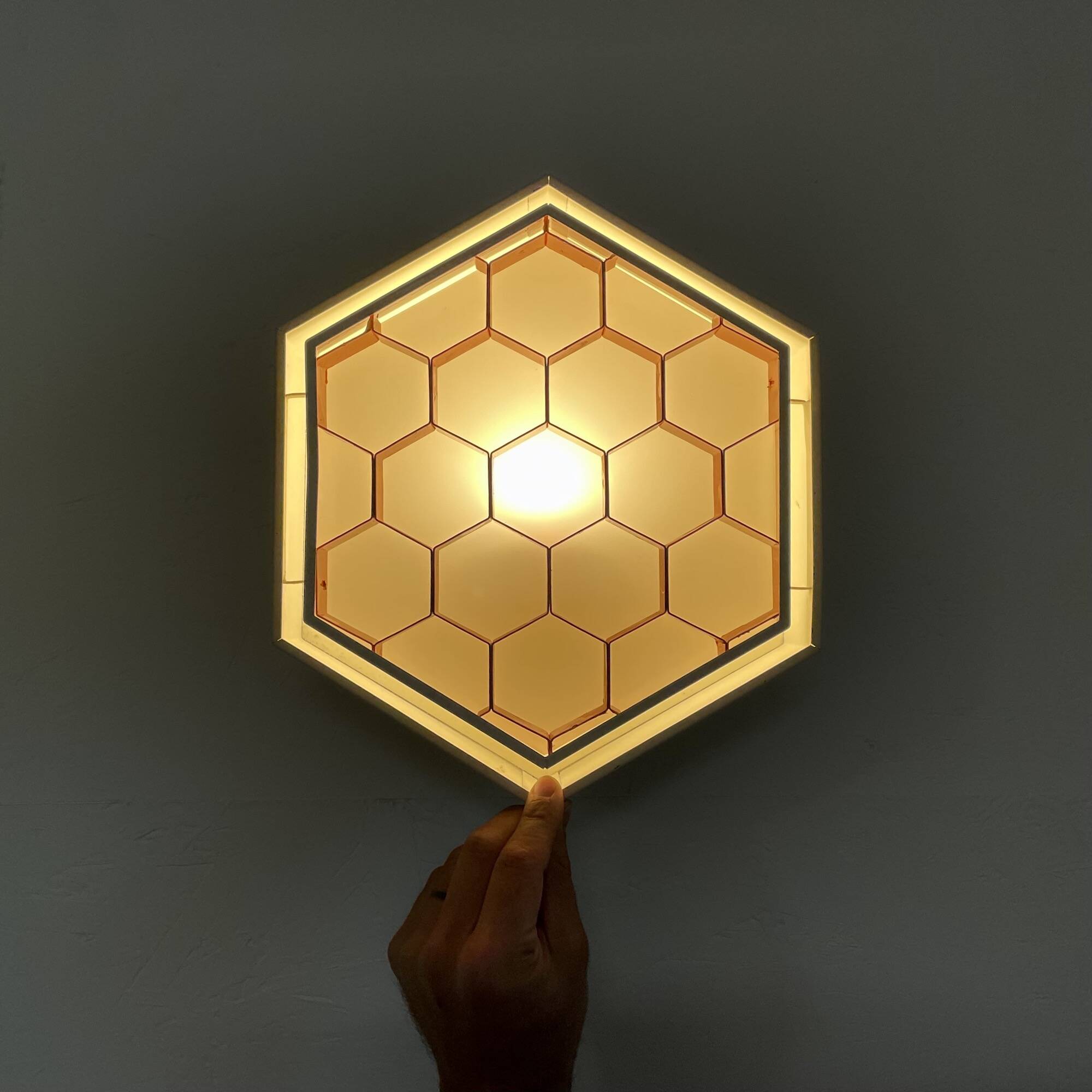 Ruffled Wall Light
