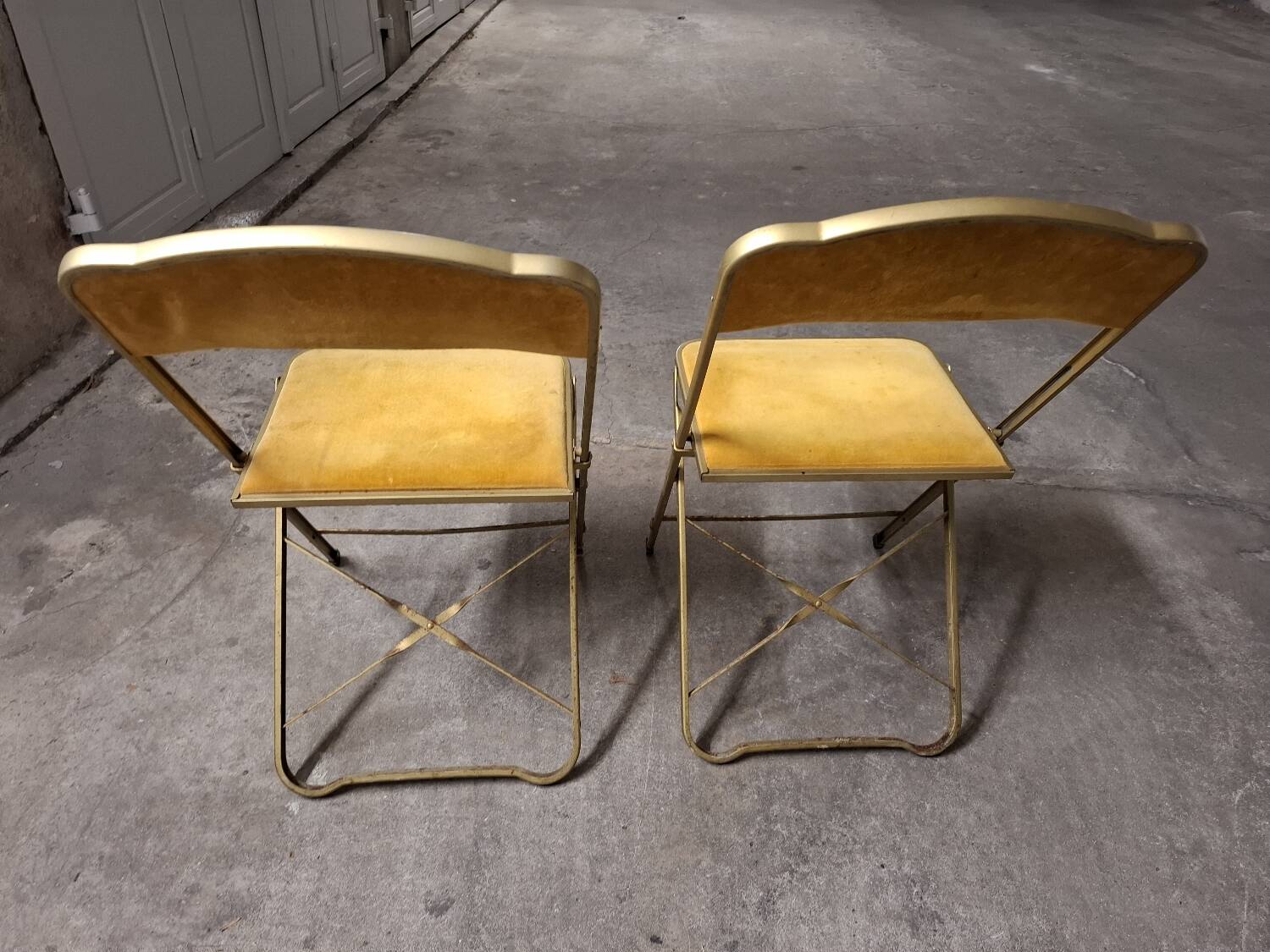 6 vintage opera folding chairs