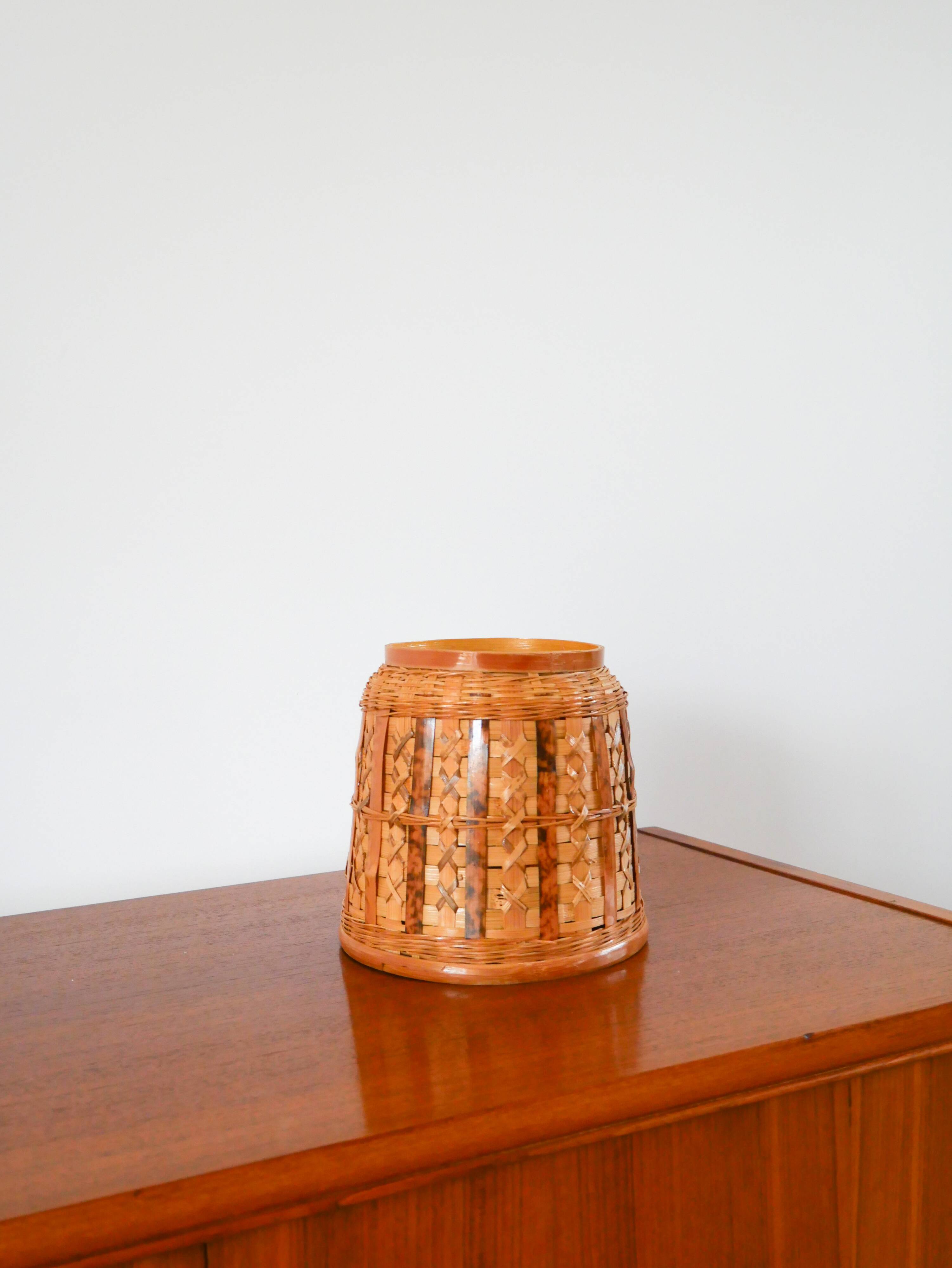 Small rattan plant pot Design 1970