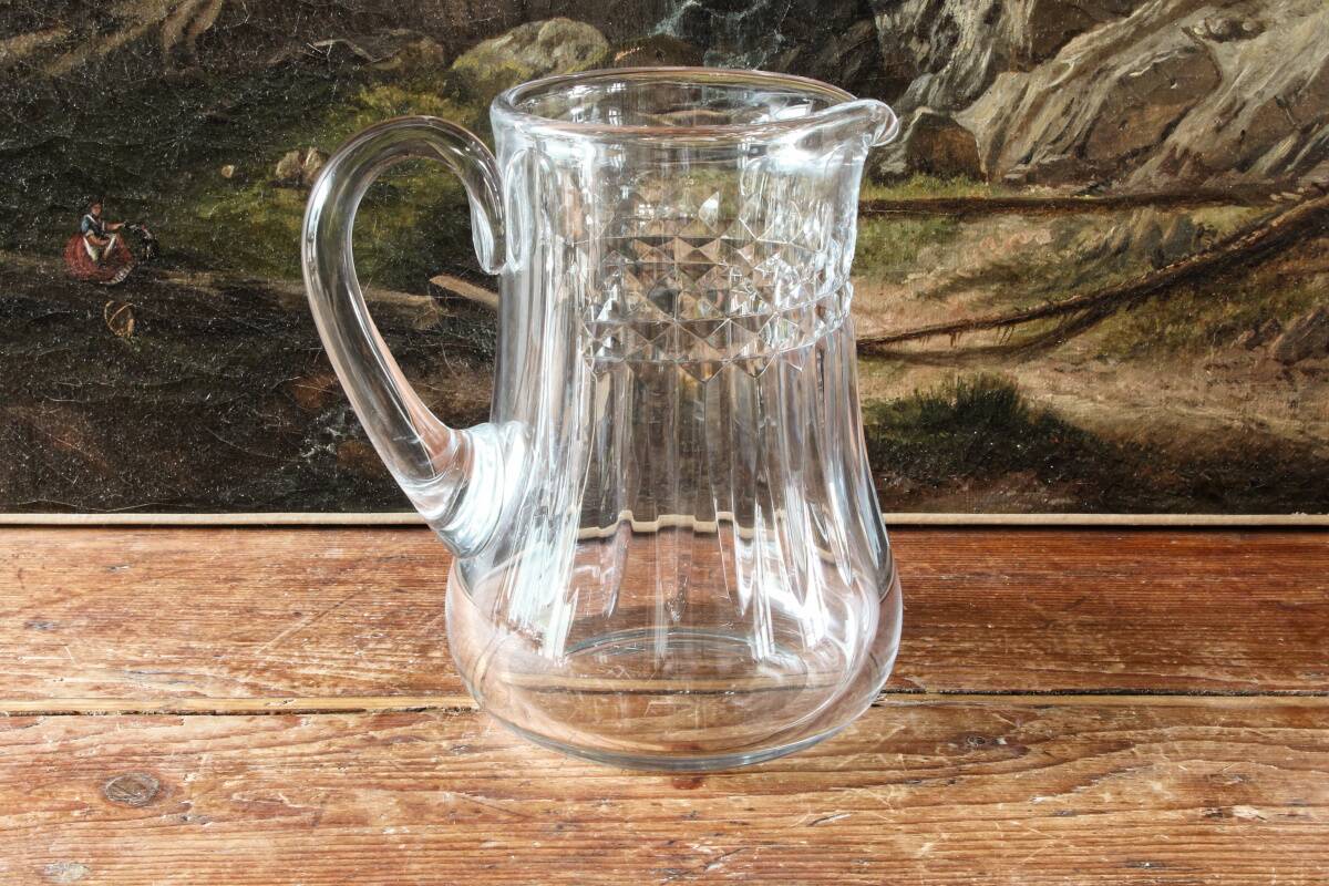 Crystal carafe by Baccarat, Picadilly model.